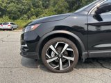 Used 2022 Nissan Rogue Sport SL image 2