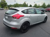 Used 2016 Ford Focus SE w/ Equipment Group 201A image 4