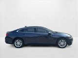 Used 2017 Chevrolet Malibu LT image 4
