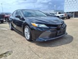 Used 2018 Toyota Camry XLE image 2