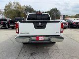 Used 2015 Nissan Frontier SV image 4
