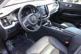 Used 2019 Volvo XC60 T5 Momentum w/ Multimedia Package image 3