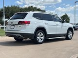 Used 2018 Volkswagen Atlas SE image 2