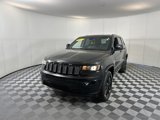 Used 2017 Jeep Grand Cherokee Altitude image 2
