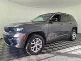 Used 2022 Jeep Grand Cherokee Limited image 3