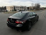 Used 2021 Toyota Camry SE image 3