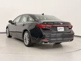 Used 2019 Toyota Avalon Limited image 5