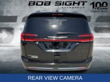 Used 2022 Chrysler Pacifica Touring image 5