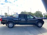 Used 2014 Nissan Frontier SV image 3