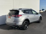 Used 2018 Toyota RAV4 SE image 3