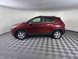 Used 2017 Chevrolet Trax LT image 2