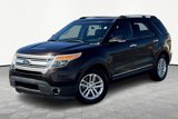 Used 2014 Ford Explorer XLT image 2