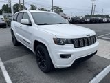 Used 2020 Jeep Grand Cherokee Altitude image 2