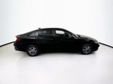 Used 2025 Hyundai Elantra SE image 4