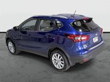 Used 2022 Nissan Rogue Sport SV image 2