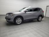 Used 2018 Nissan Rogue SV image 2