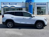 Used 2022 GMC Terrain SLT image 2