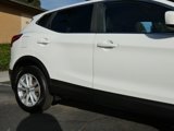 Used 2017 Nissan Rogue Sport S image 6