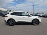Used 2022 Ford Escape SE w/ SE Sport Appearance Package image 2
