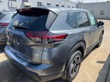 New 2025 Nissan Rogue SV image 3