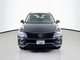 Used 2021 Volkswagen Tiguan SE image 2