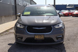Used 2023 Chrysler Pacifica Limited image 2