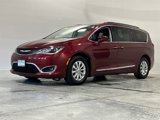 Used 2017 Chrysler Pacifica Touring-L image 2
