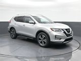Used 2018 Nissan Rogue SL image 2