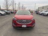 Used 2023 Ford Edge Titanium image 3