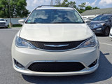 Used 2017 Chrysler Pacifica Touring-L image 2