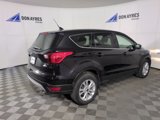 Used 2019 Ford Escape SE image 5