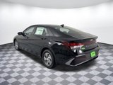 New 2025 Hyundai Elantra SE image 3