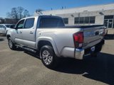 Used 2018 Toyota Tacoma SR image 3