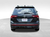 Used 2022 Volkswagen Tiguan SE R-Line image 4