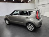 Used 2015 Kia Soul + image 3