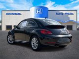 Used 2018 Volkswagen Beetle 2.0T SE image 3