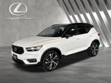 Used 2019 Volvo XC40 T5 R-Design image 3