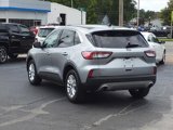 Used 2022 Ford Escape SE image 2
