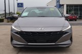 Used 2021 Hyundai Elantra SEL w/ Convenience Package image 2