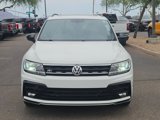 Used 2020 Volkswagen Tiguan SE R-Line image 2