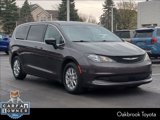 Used 2023 Chrysler Voyager LX image 3