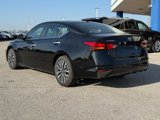 Used 2023 Nissan Altima 2.5 SV image 3