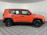 Used 2018 Jeep Renegade Sport w/ Power & Air Group image 4