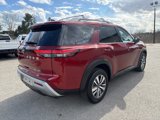 Used 2022 Nissan Pathfinder SL image 3