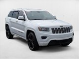 Used 2015 Jeep Grand Cherokee Altitude image 3