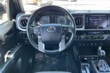 Used 2017 Toyota Tacoma TRD Off-Road image 4