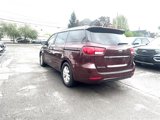 Used 2017 Kia Sedona LX w/ LX Essentials Premium Package image 4