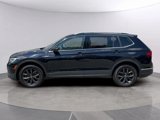 Certified 2022 Volkswagen Tiguan SE image 2