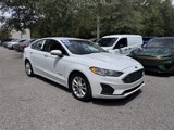 Used 2019 Ford Fusion SE image 2