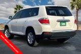 Used 2012 Toyota Highlander SE image 2